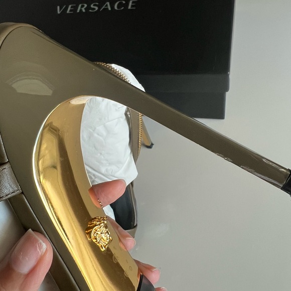 Versace Safety Pin Zipper Leather Slingback Sandals - Picture 4 of 7
